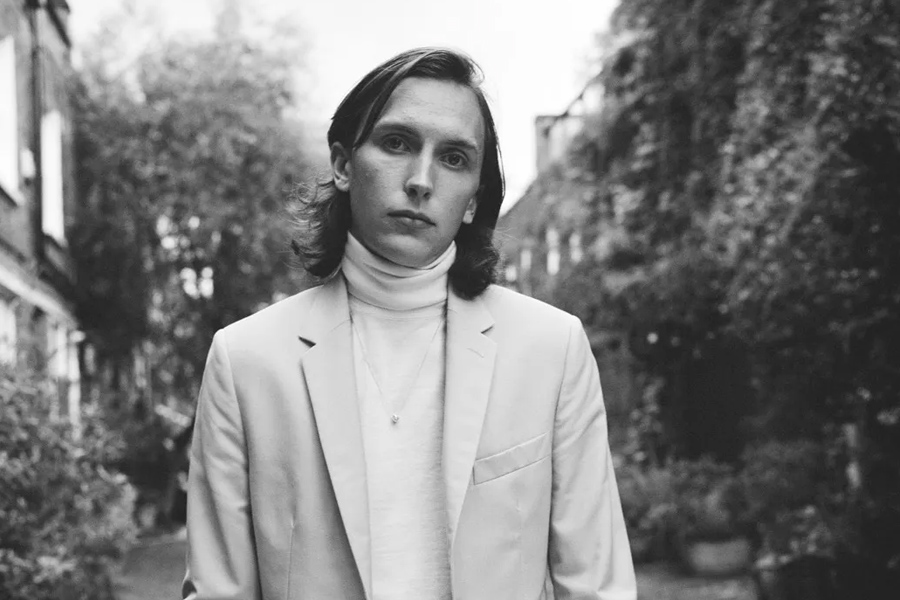 Jasper Cable Alexander: A Creative Life Framed by Family, Loss, and Reinvention 2 jasper cable